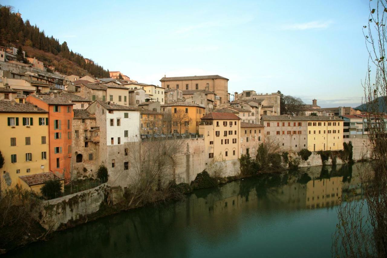 Il Cavallino Hotel Fossombrone Exterior foto